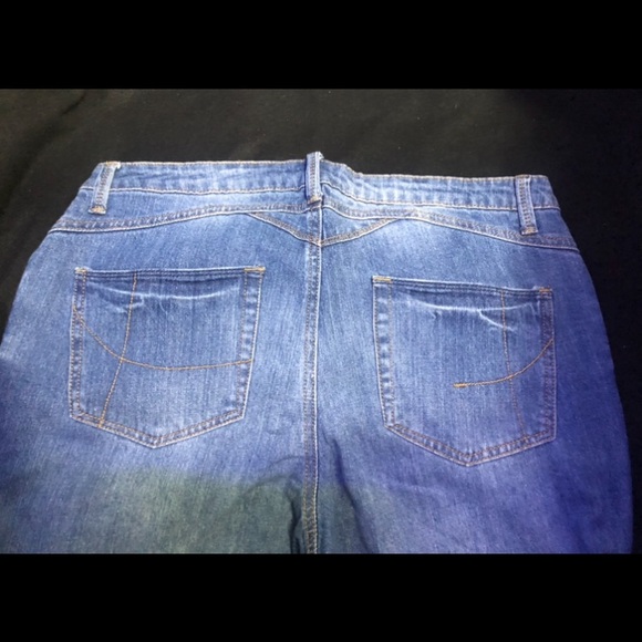 Venus Woman’s Crochet Patch Jeans - Picture 6 of 6